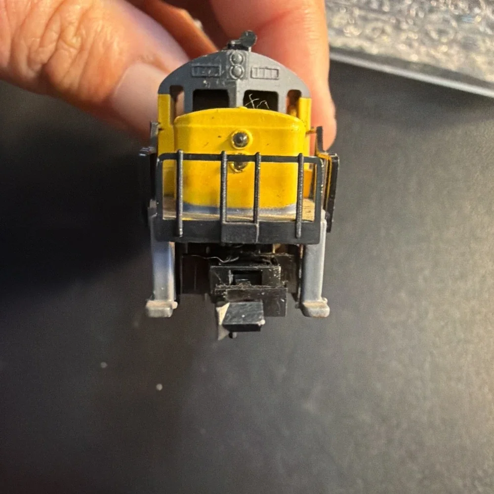 Atlas scale 4729